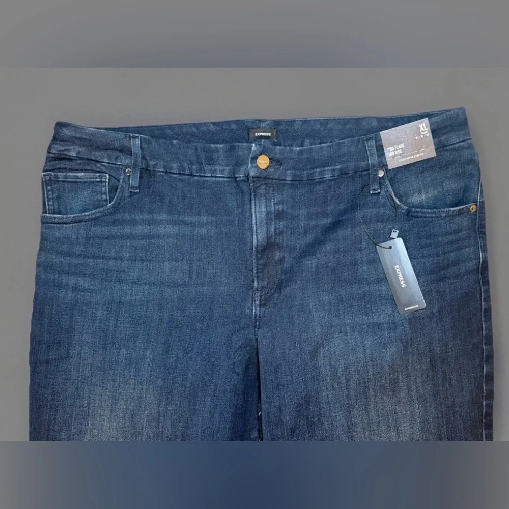 NWT Express Jeans Womens Blue 70s Flare Mid Rise Stretch Denim XL Short 38x31